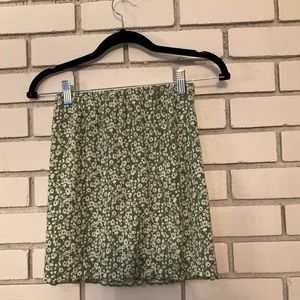 Green and white floral midi skirt. Size small